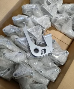 BELL RACEWORKS OLD STOCK FINNED Z33 DIFF COVER BRACE